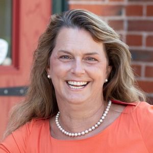 Meet your Posher, Tina